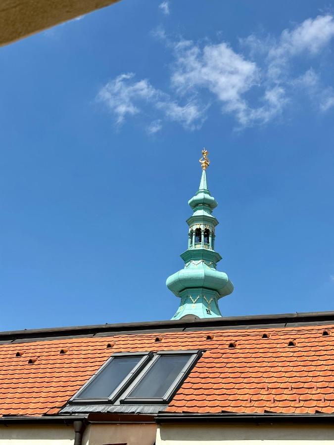 Michalska Residences Bratislava Buitenkant foto
