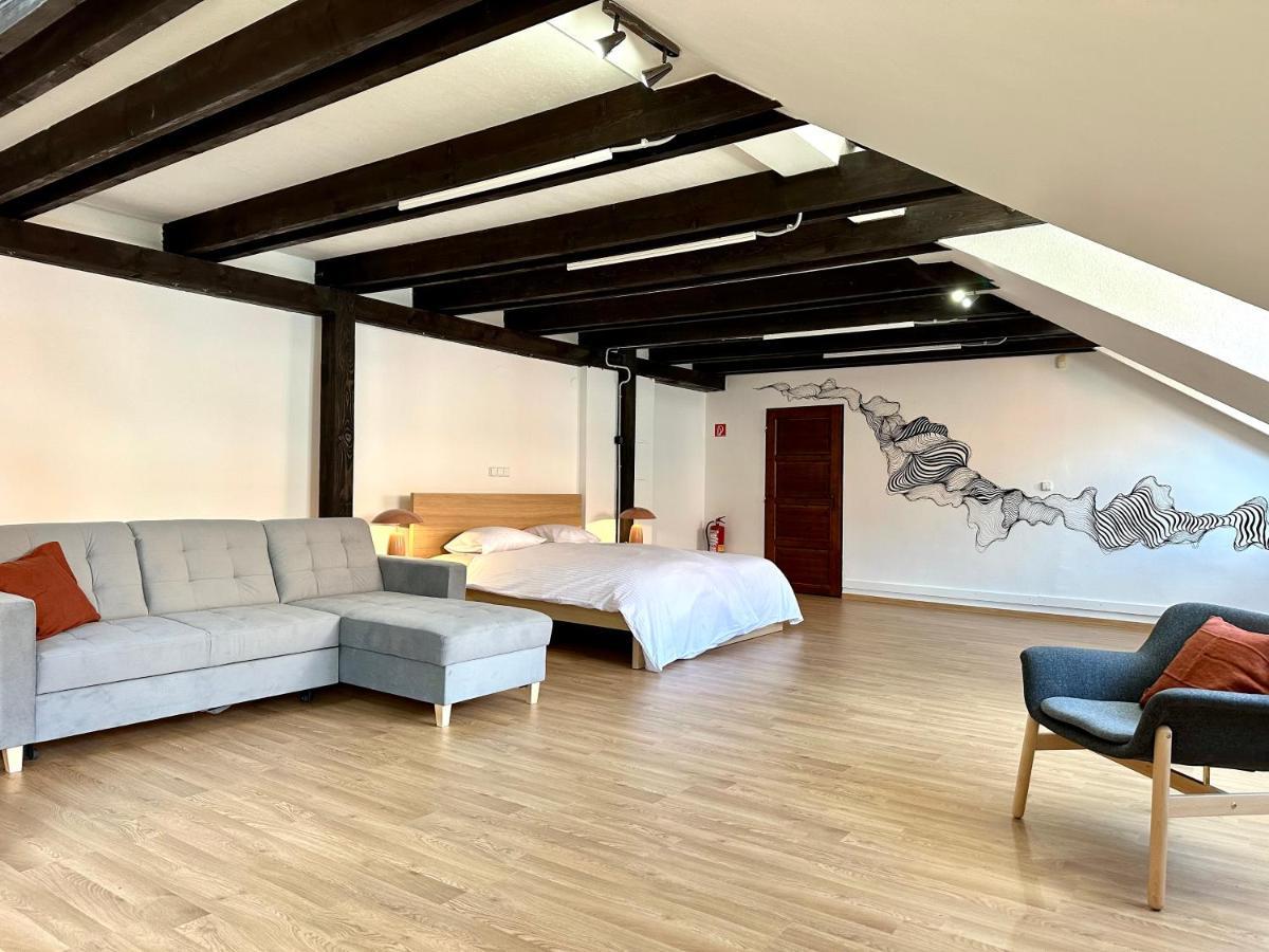 Michalska Residences Bratislava Buitenkant foto