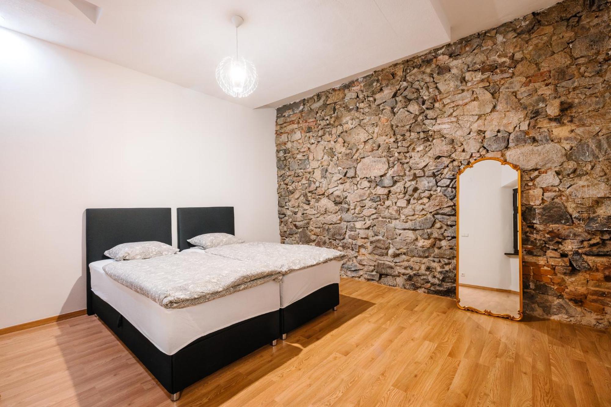 Michalska Residences Bratislava Buitenkant foto