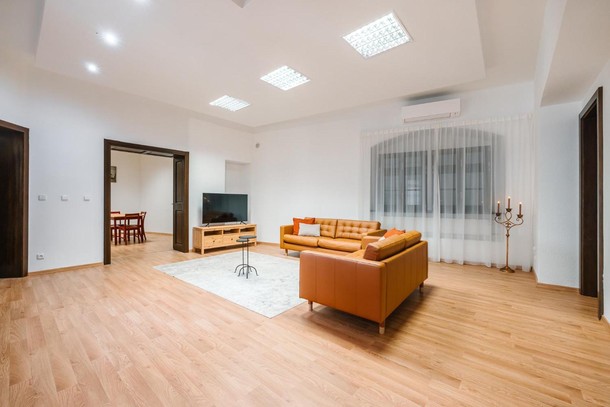 Michalska Residences Bratislava Buitenkant foto